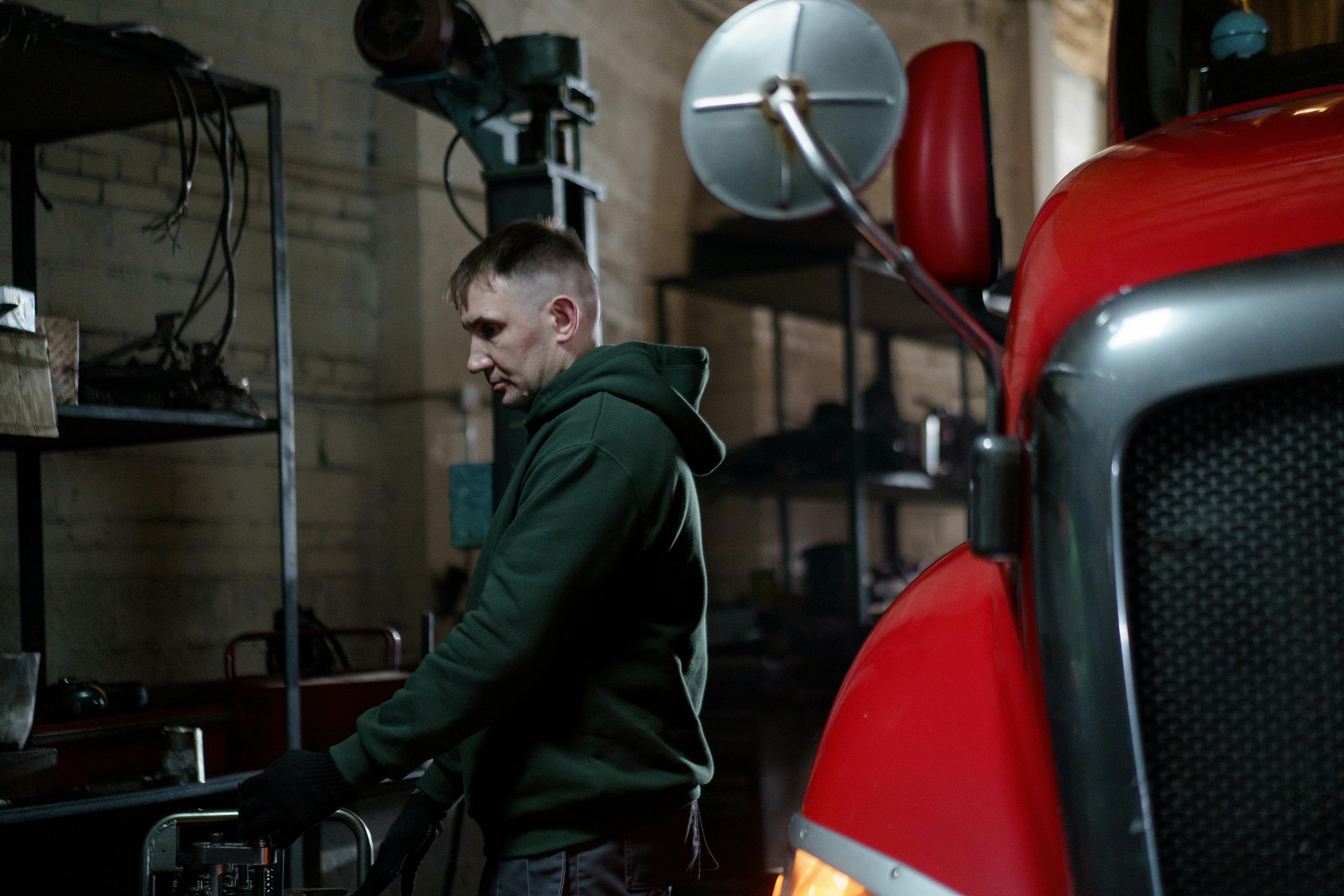 Calendly for Field Sales: Why Generic Tools Fall Short (And What Works Better)